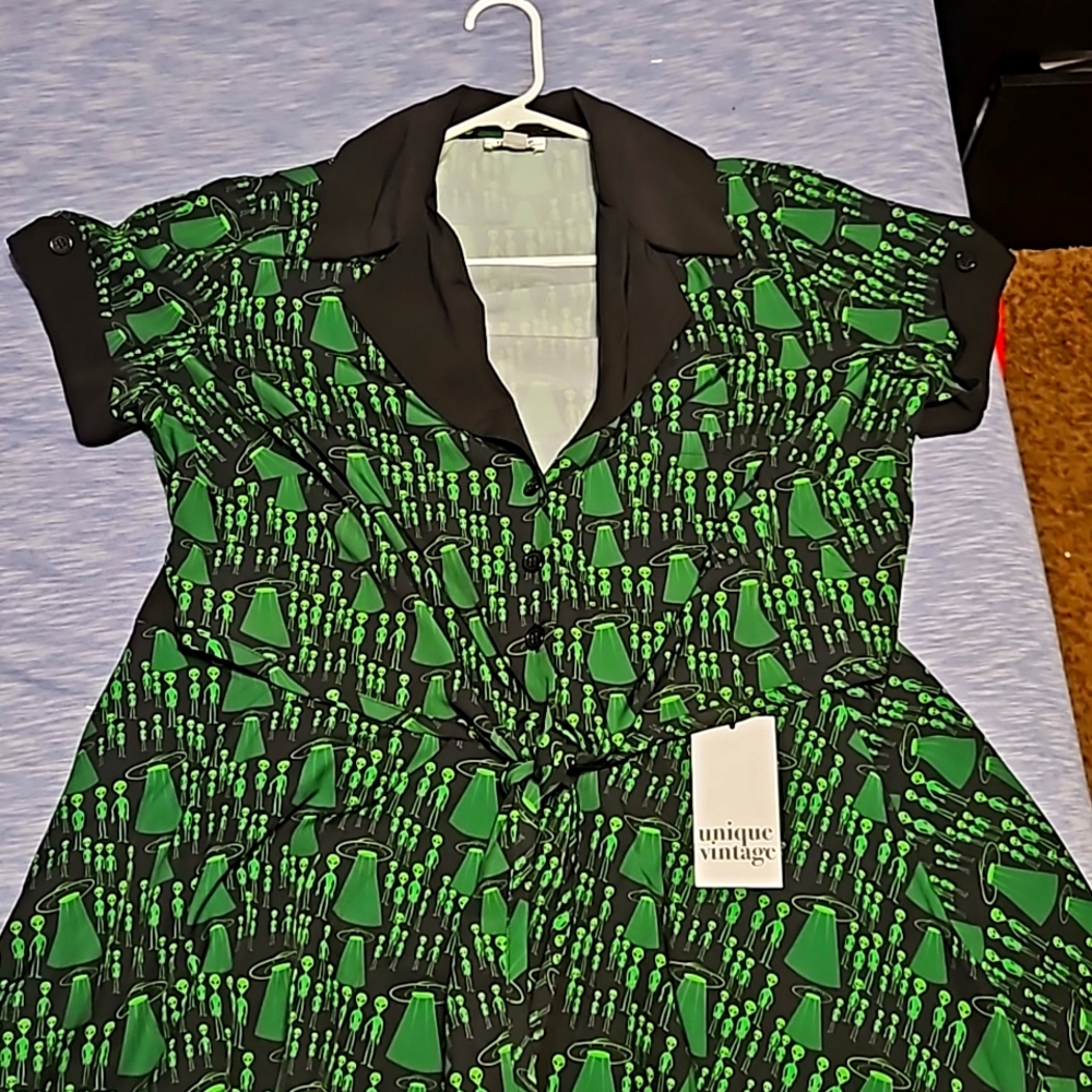 Unique Vintage matching skirt and top size 1X/16